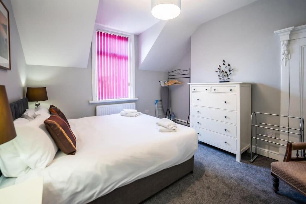 Cosy And Convenient Sunderland Apartment Esterno foto